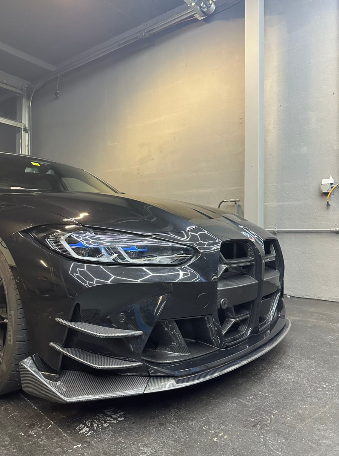 BMW M3/M4 G8x LMB-Style Carbon Flaps