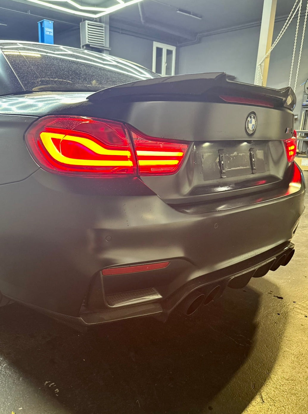 BMW M3/M4 F8x V-Style Diffusor