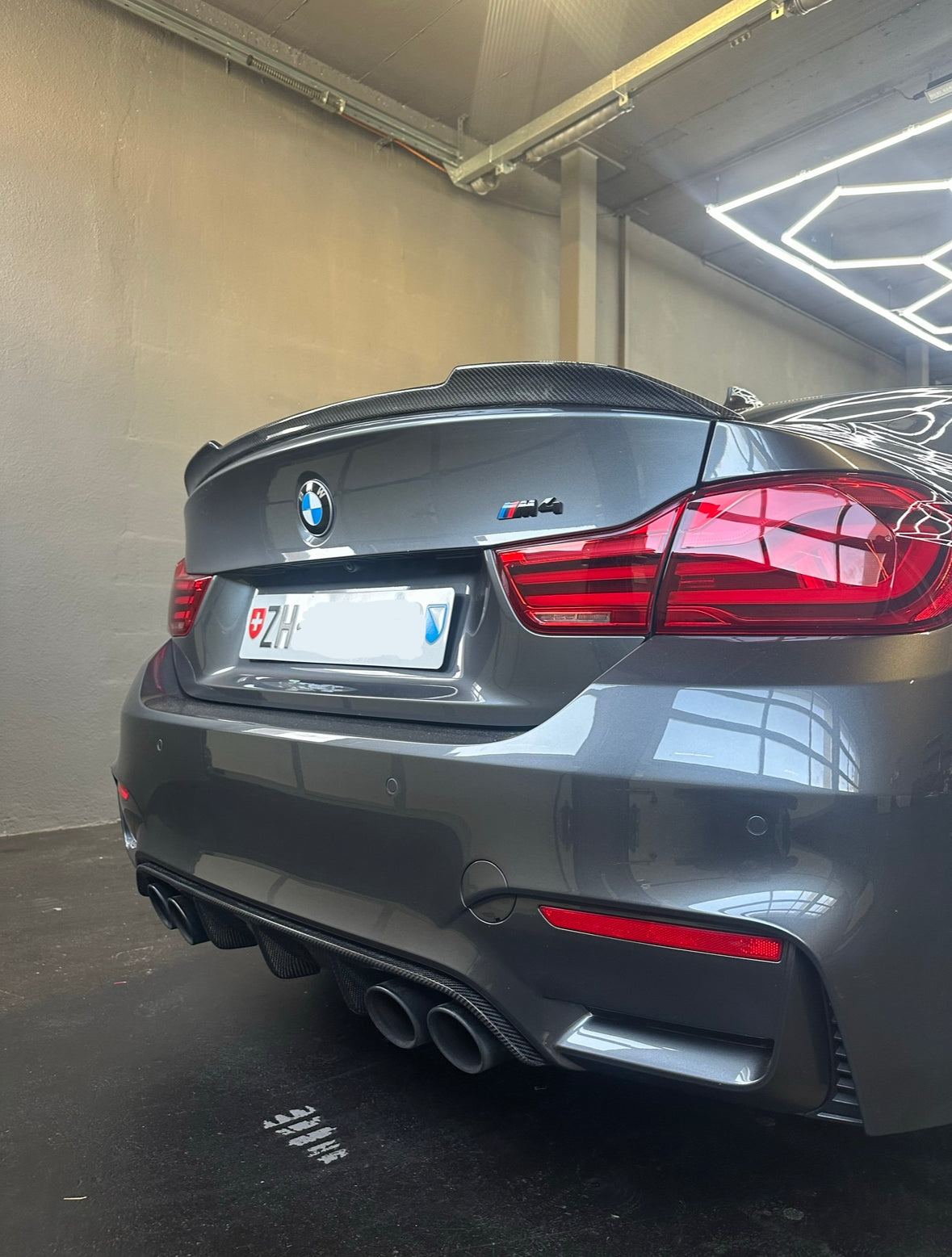 BMW M3/M4 F8X C-Style Carbon Hecklippe